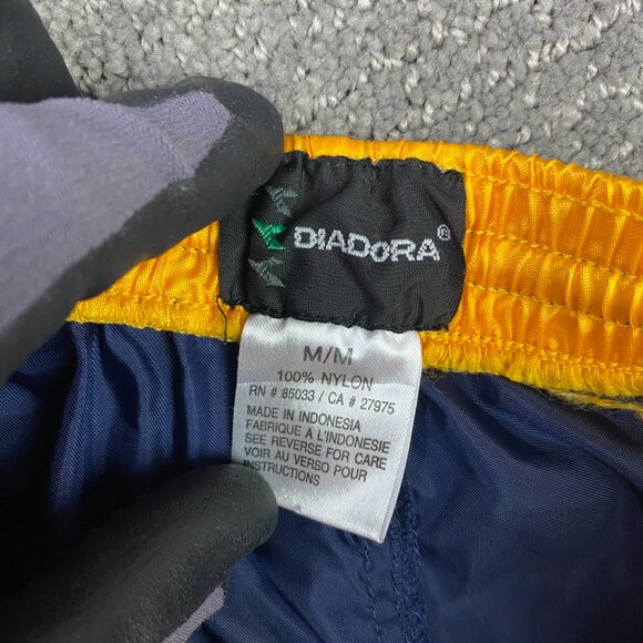 Vintage Diadora Shorts Men's Medium Soccer Shiny Satin Nylon Athletic Blue 5" - Picture 7 of 13